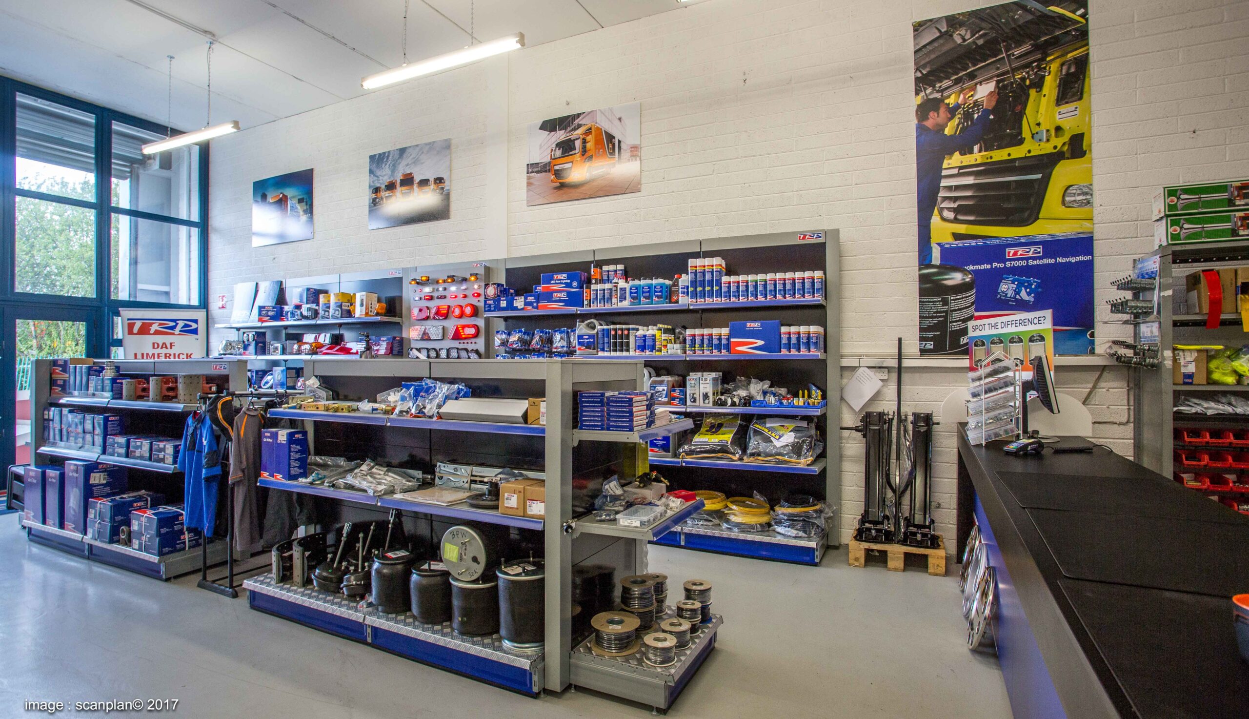 DAF TRP shop space_lo res